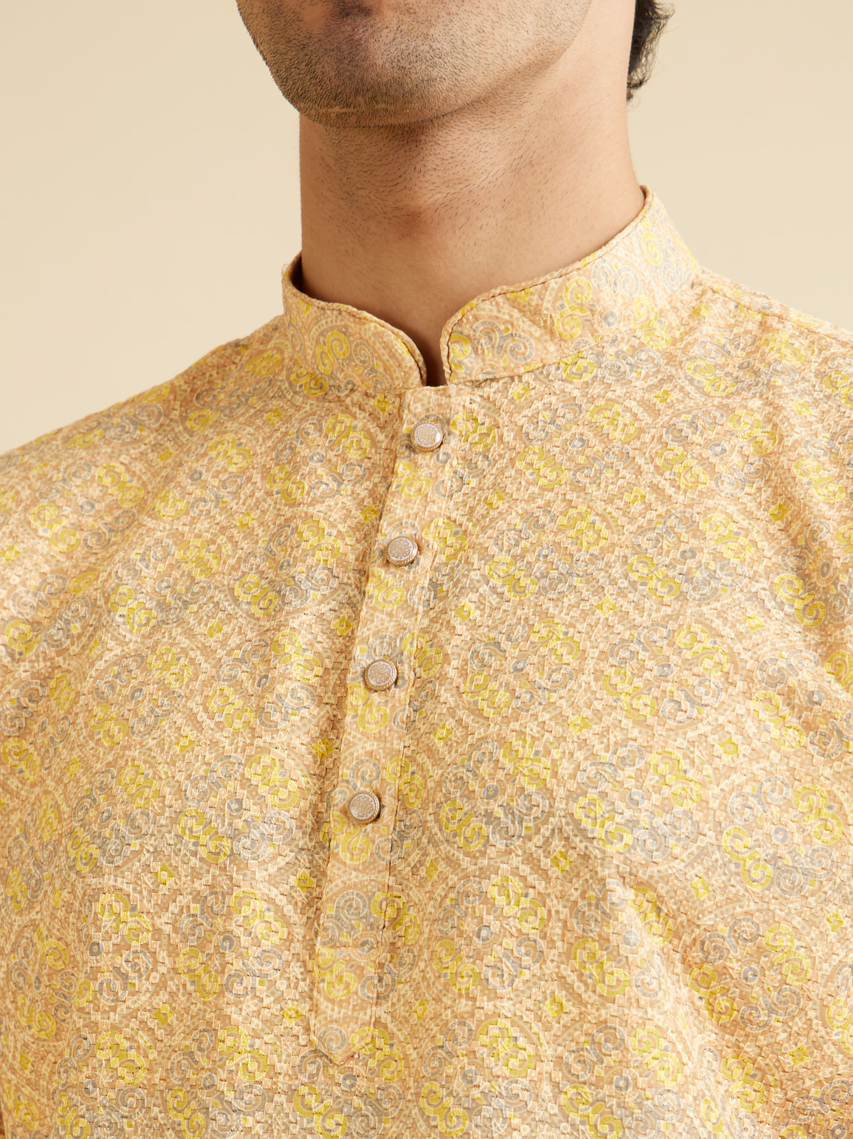 alt message - Manyavar Men Sunglow Yellow Circular Print Short Kurta image number 1