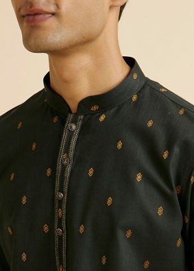 alt message - Manyavar Men Dark Green Buta Patterned Short Kurta image number 1