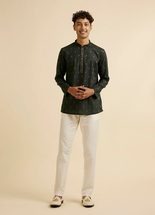 alt message - Manyavar Men Dark Green Buta Patterned Short Kurta image number 2