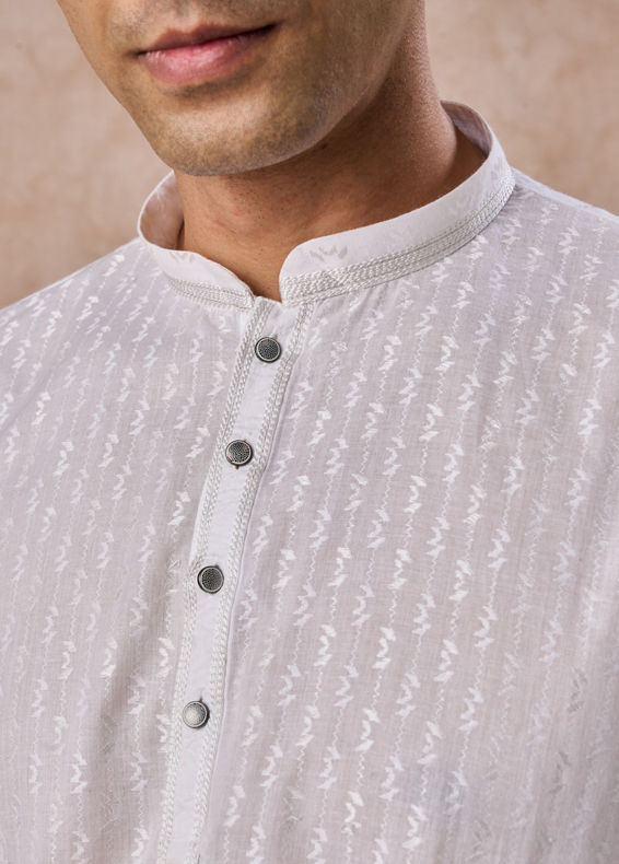 Manyavar Men Elegant Woven White Short Kurta