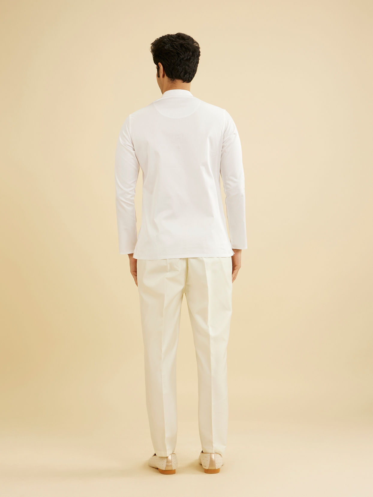 Manyavar Men White Cotton Elegance Kurta