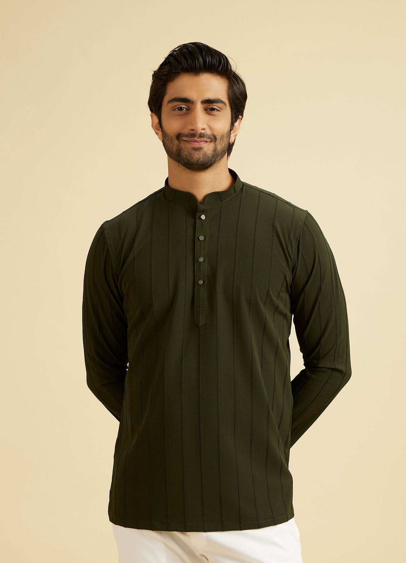 Manyavar Men Emerald Elegance Crepe Kurta