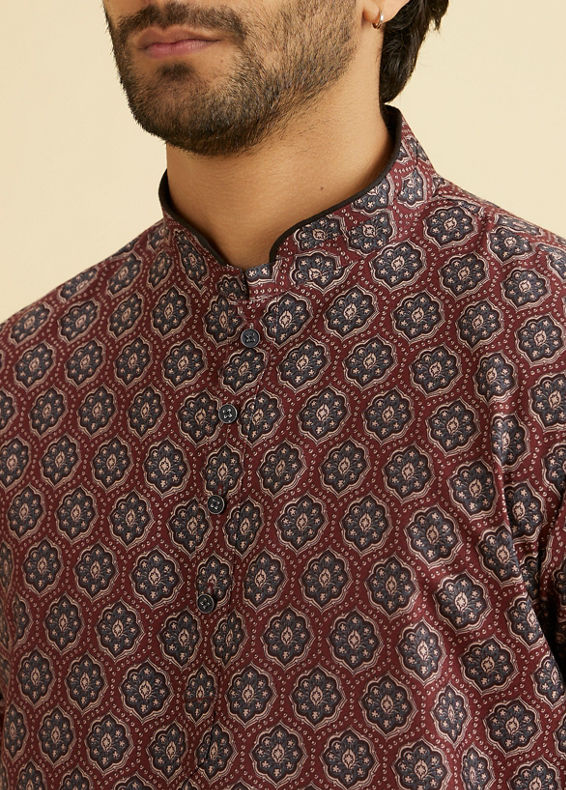 Manyavar Men Wine Resplendence Kurta