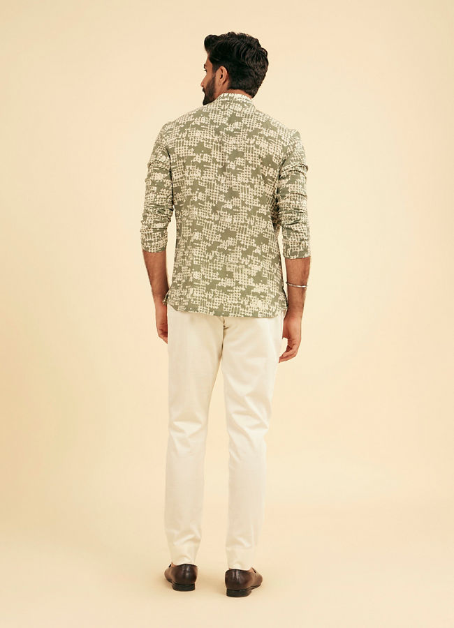Manyavar Men Light Mid Green Classic Short Kurta