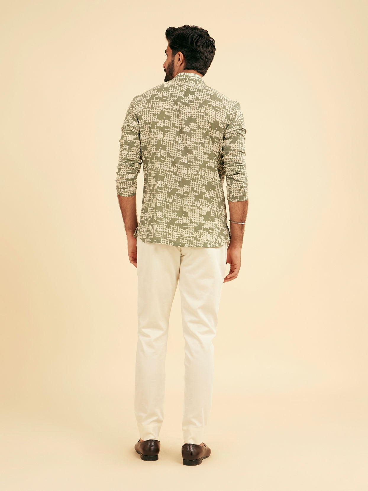 Manyavar Men Light Mid Green Classic Short Kurta