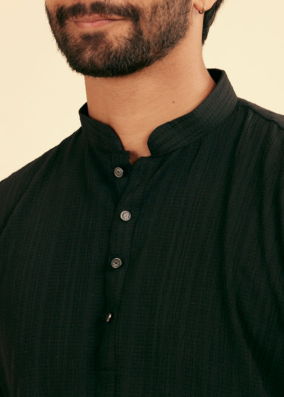 Manyavar Men Ebony Black Linear Patterned Short Kurta