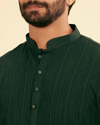 Manyavar Men Emerald Allure Short Kurta
