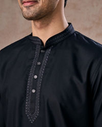 Manyavar Men Black Majestic Elegance Short Kurta