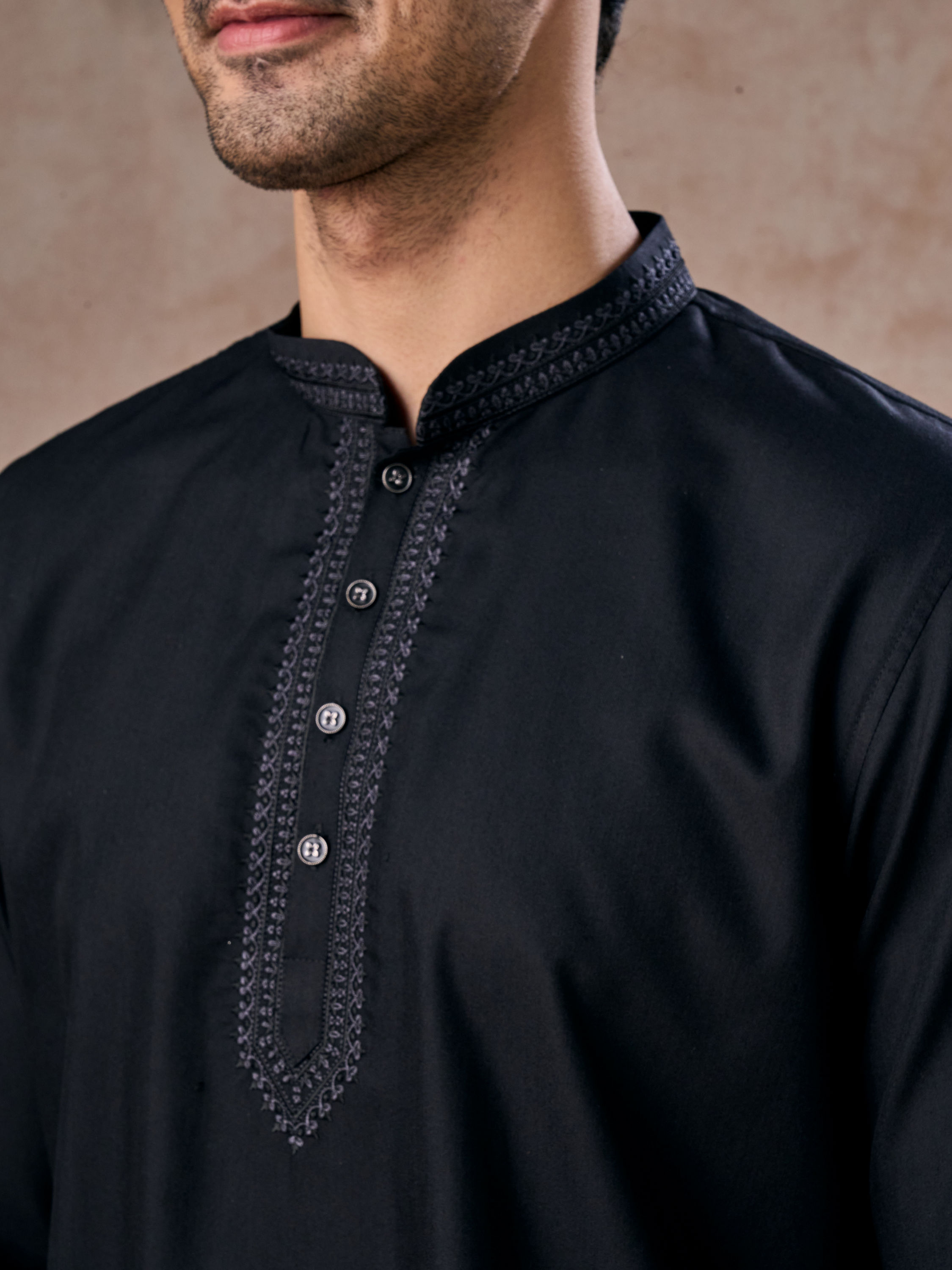 Manyavar Men Black Majestic Elegance Short Kurta