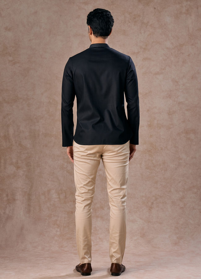 Manyavar Men Black Majestic Elegance Short Kurta