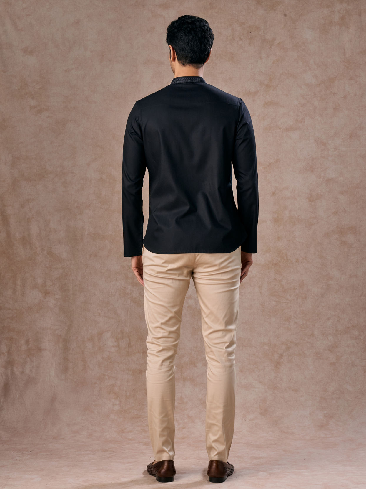 Manyavar Men Black Majestic Elegance Short Kurta