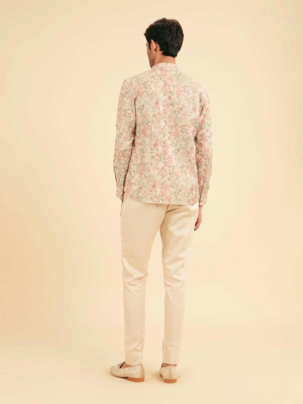 Manyavar Men Peach Royal Elegance Kurta