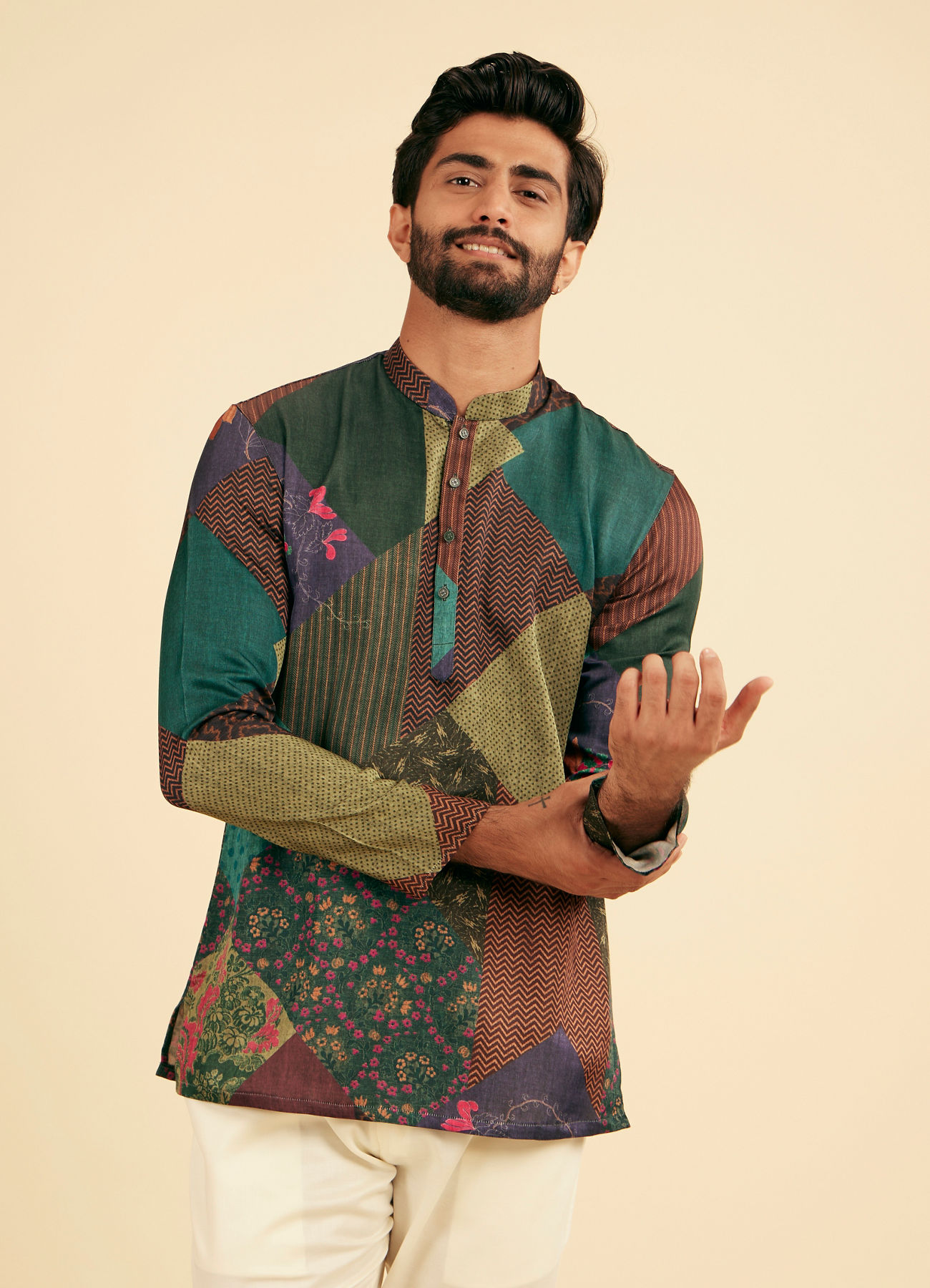 Manyavar Men Lush Green Satin Short Kurta