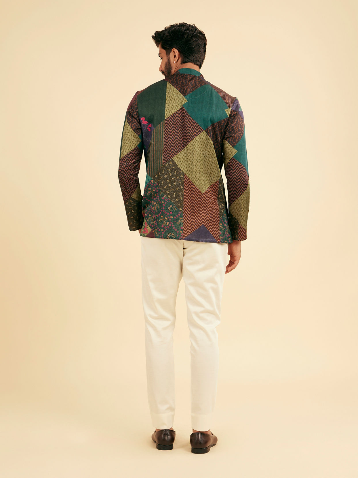 Manyavar Men Lush Green Satin Short Kurta