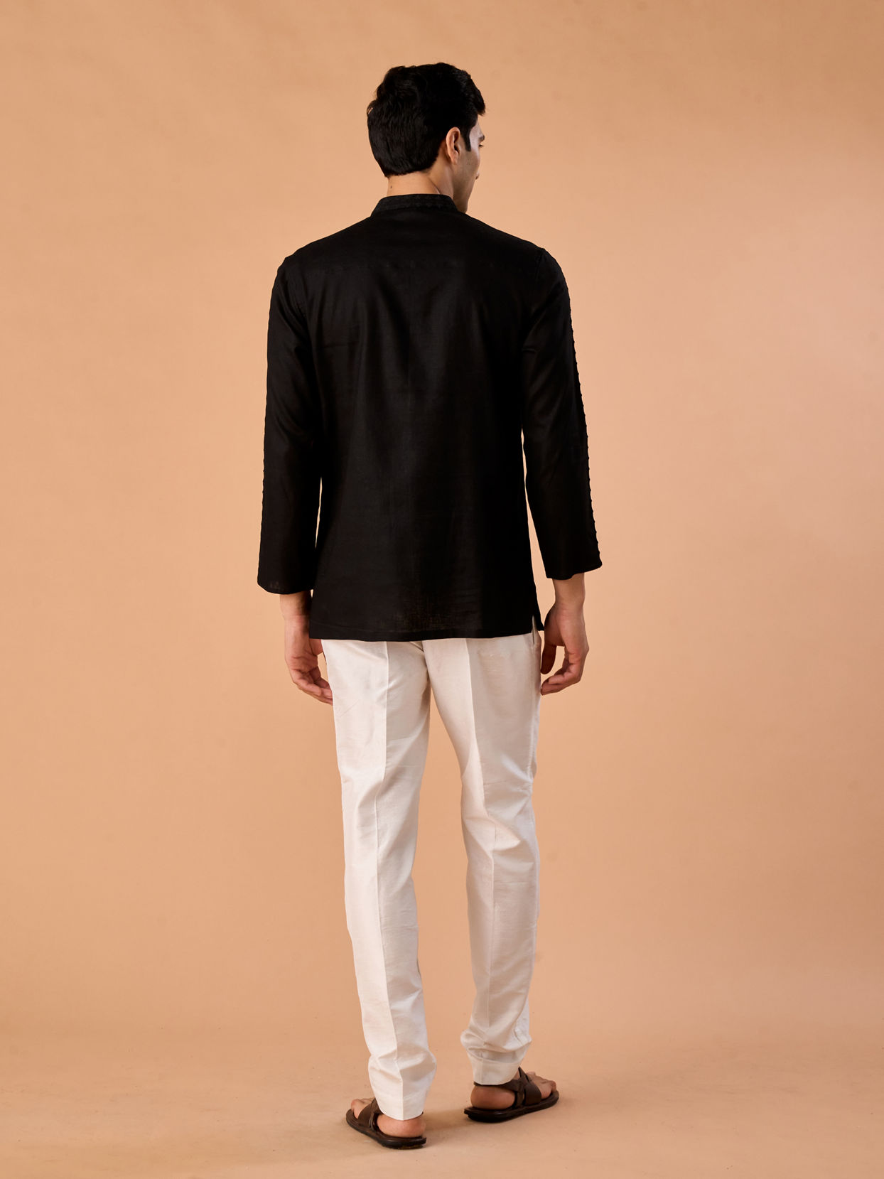 Manyavar Men Elegant Black Linen Short Kurta