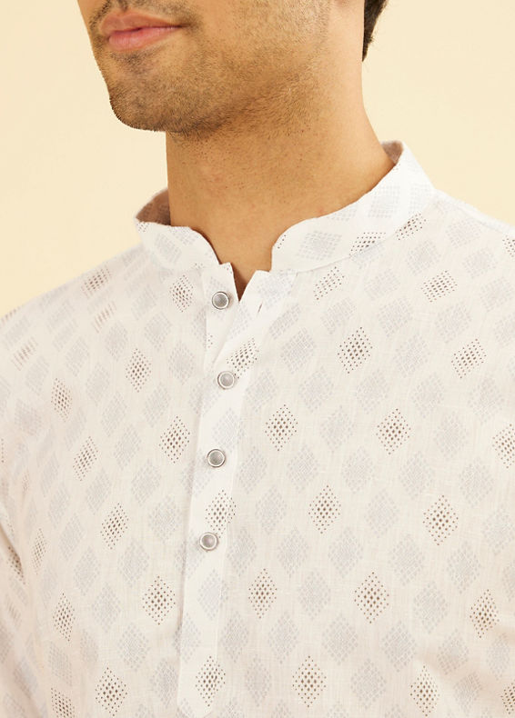 Manyavar Men White Cotton Short Kurta Elegance