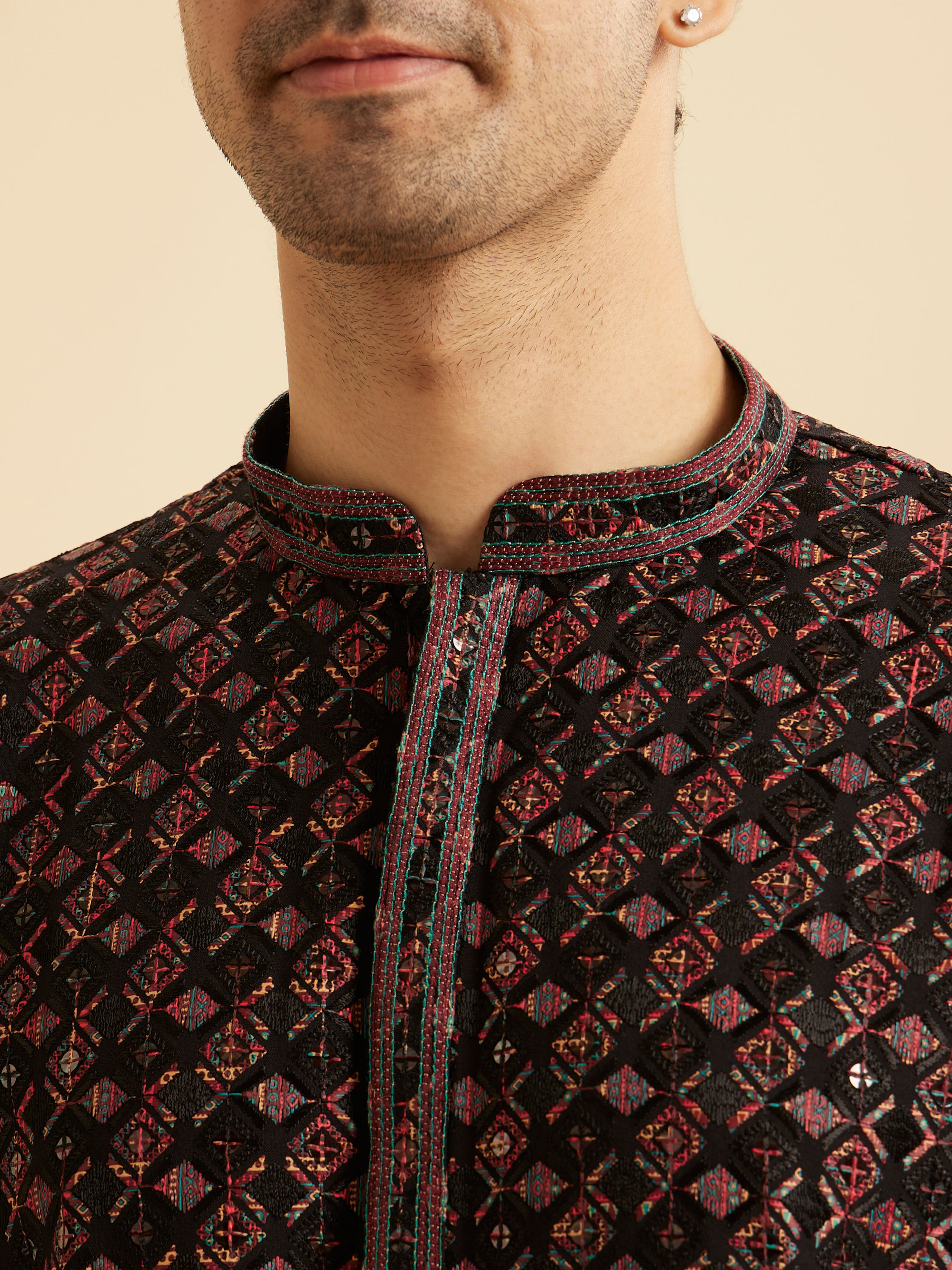 Manyavar Men Elegant Black Viscose Short Kurta