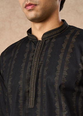 Manyavar Men Black Cotton Short Kurta
