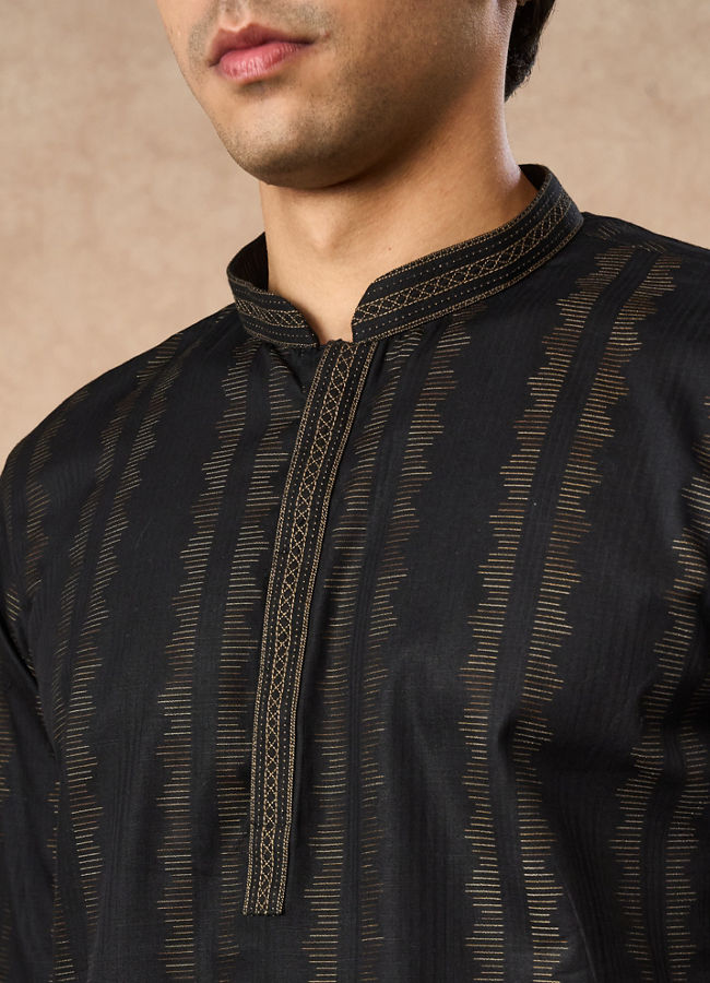 Manyavar Men Black Cotton Short Kurta
