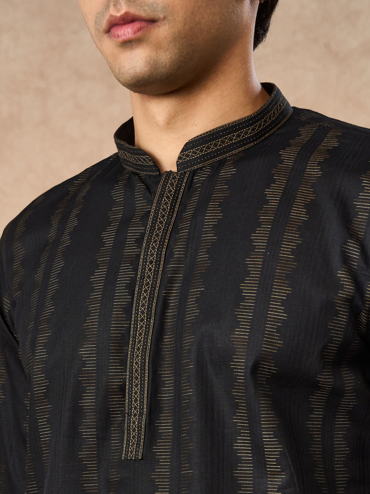 Manyavar Men Black Cotton Short Kurta