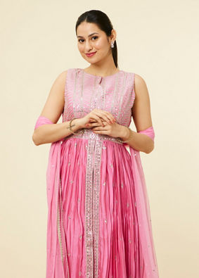 alt message - Mohey Women Pink Sequinned Palazzo Suit image number 1