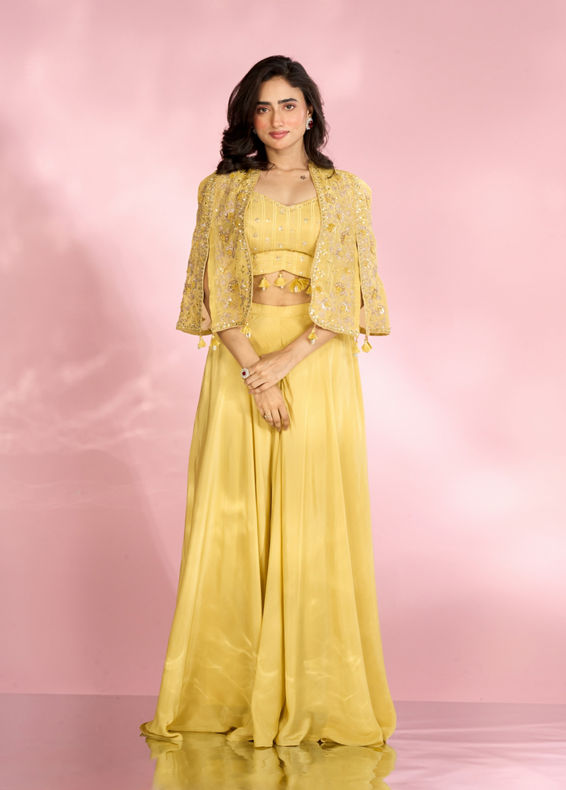 Mohey Women Exquisite Green Indo Western Set