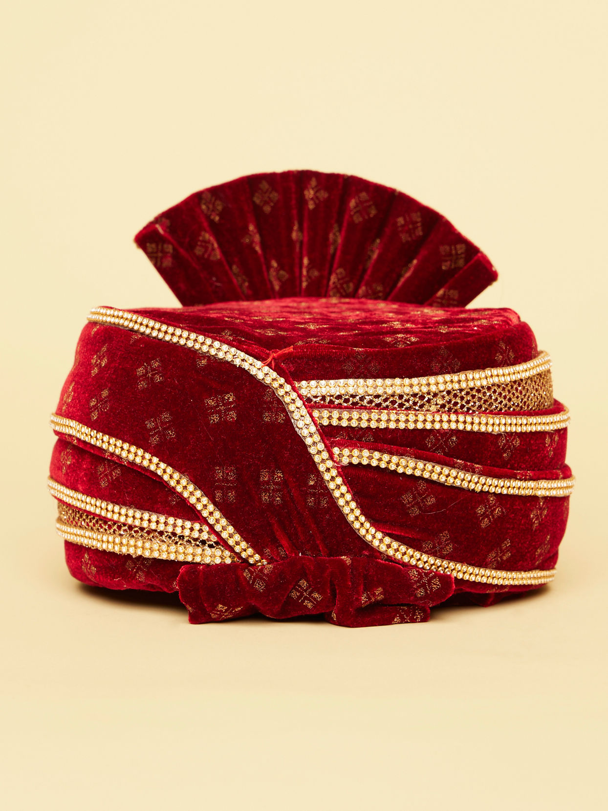 Chilli Pepper Red Gold Embellished Safa image number 2