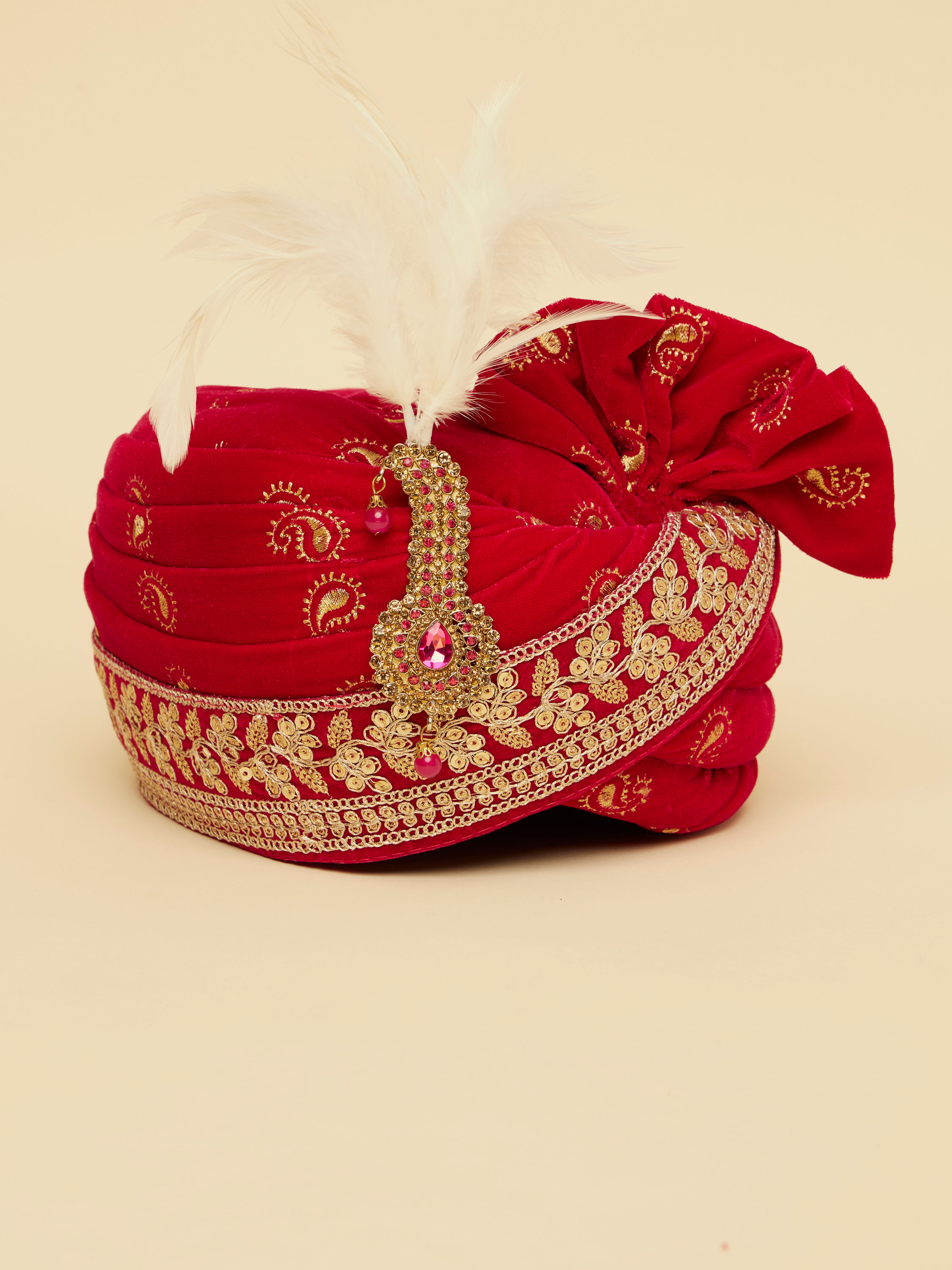 Manyavar Men Red And Gold Brooch And Feather Detailed Safa