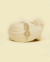 Manyavar Men Cream Chikankari Safa with Brooch