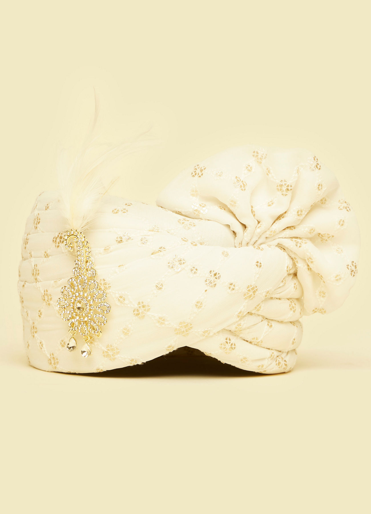 Manyavar Men Exquisite Cream Georgette Safa