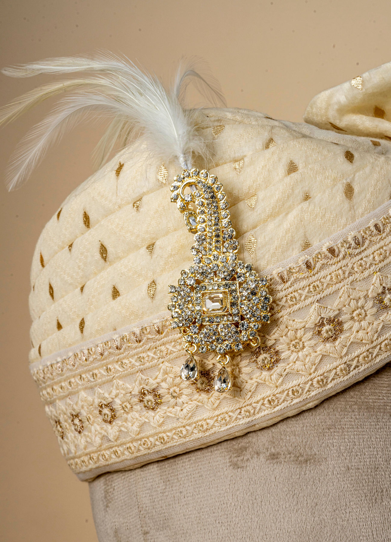 Manyavar Men Royal Satin Safa with Brooch