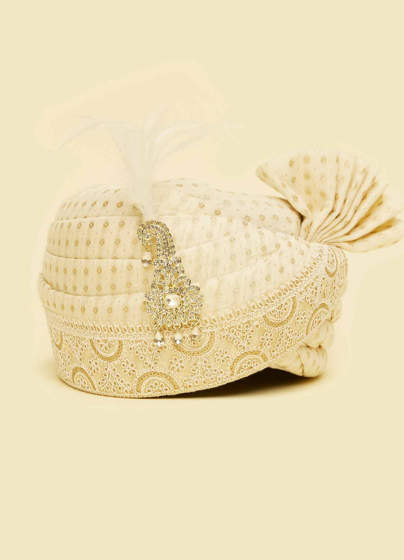 Manyavar Men Cream Tissue Splendor Safa
