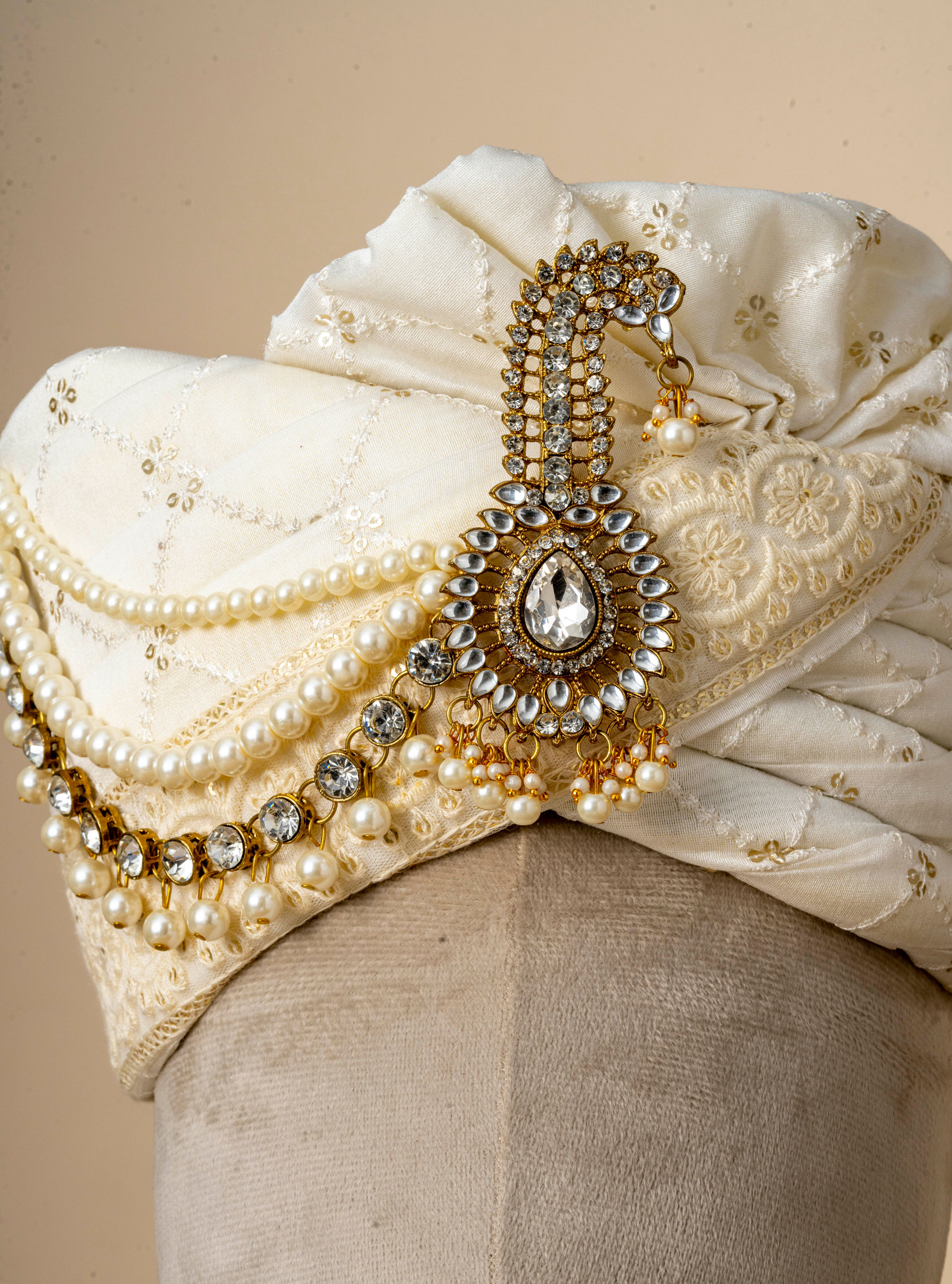 Manyavar Men Glorious Cream Chanderi Safa