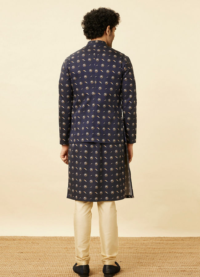 alt message - Manyavar Men Maritime Blue Thunderous Kurta Jacket Set image number 4