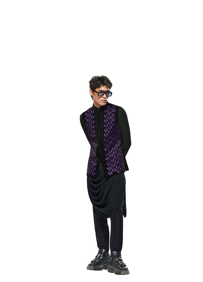 alt message - Manyavar Men Ebony Black Black Panther Kurta Jacket Set image number 6