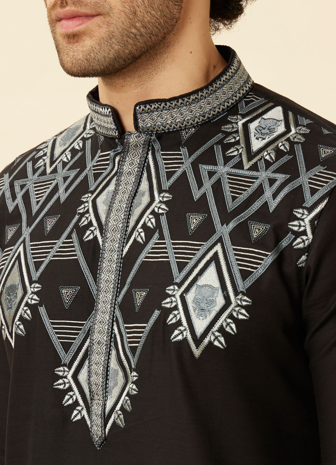 Manyavar Men Charcoal Black Panther Motif Kurta Set