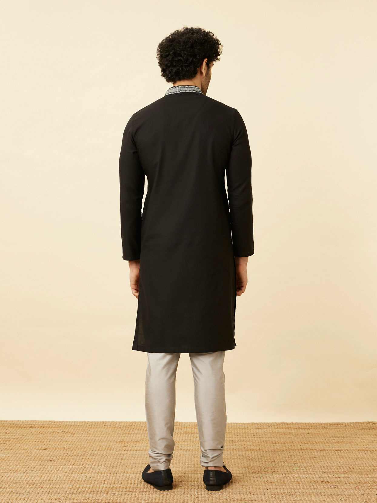Manyavar Men Charcoal Black Panther Motif Kurta Set