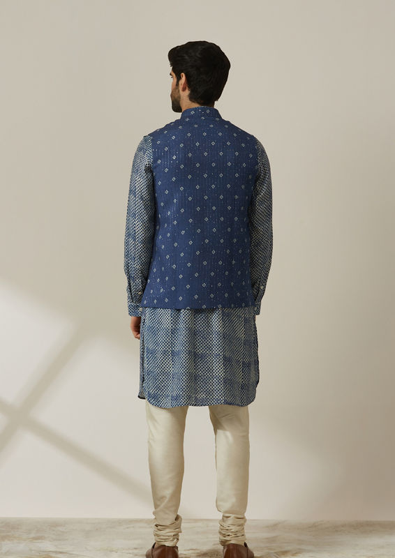 Twamev Men Chequred Kurta Set with Ocean Blue Jacket