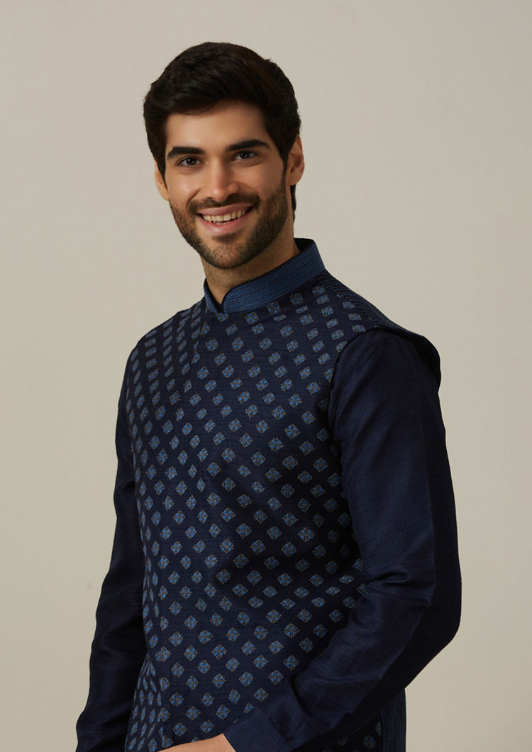 alt message - Twamev Men Navy Blue Draped Kurta Jacket Set image number 0