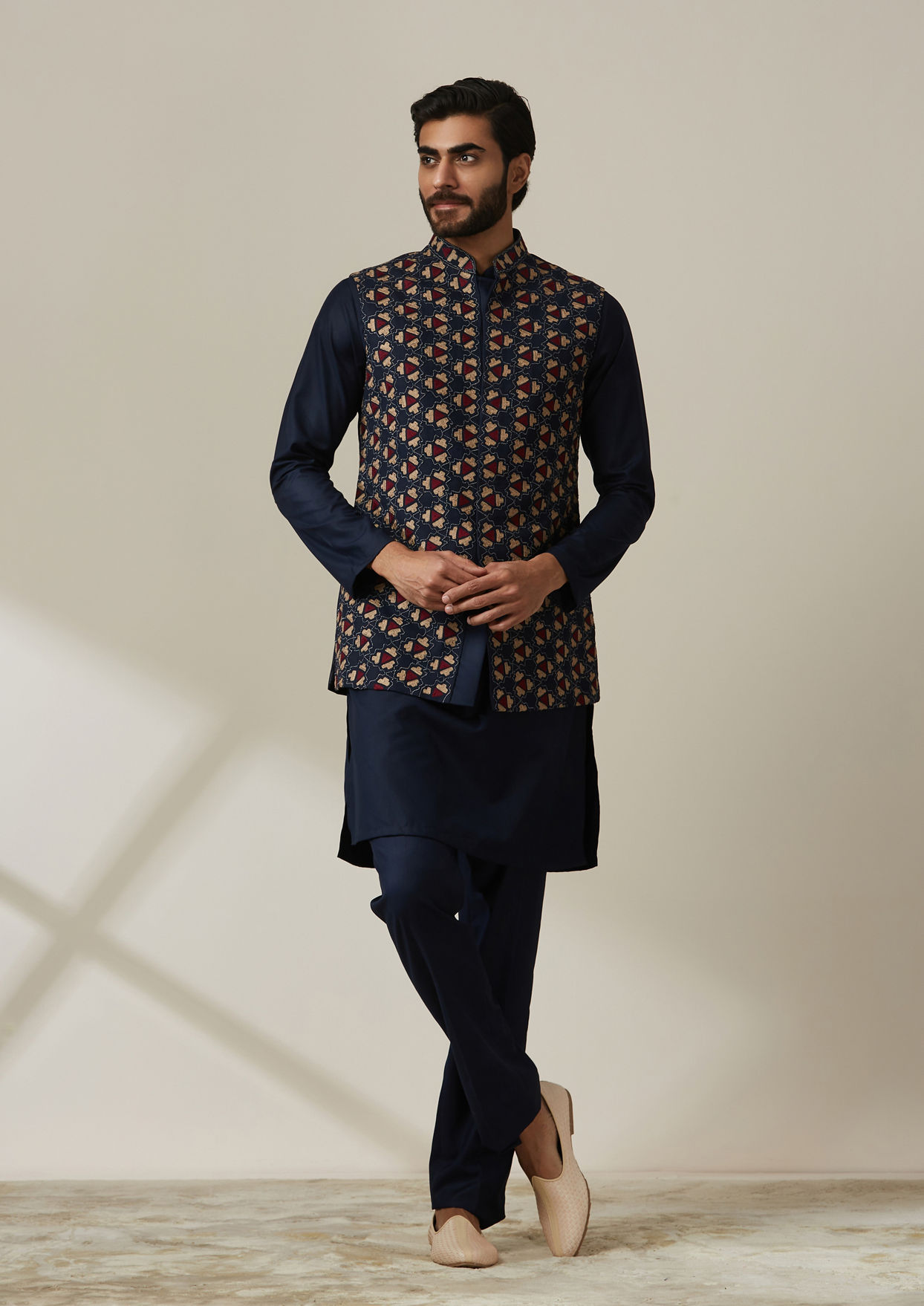 alt message - Twamev Men Navy Blue Kurta set with Cherry Blossom Jacket image number 2