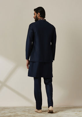 alt message - Twamev Men Navy Blue Kurta set with Cherry Blossom Jacket image number 3