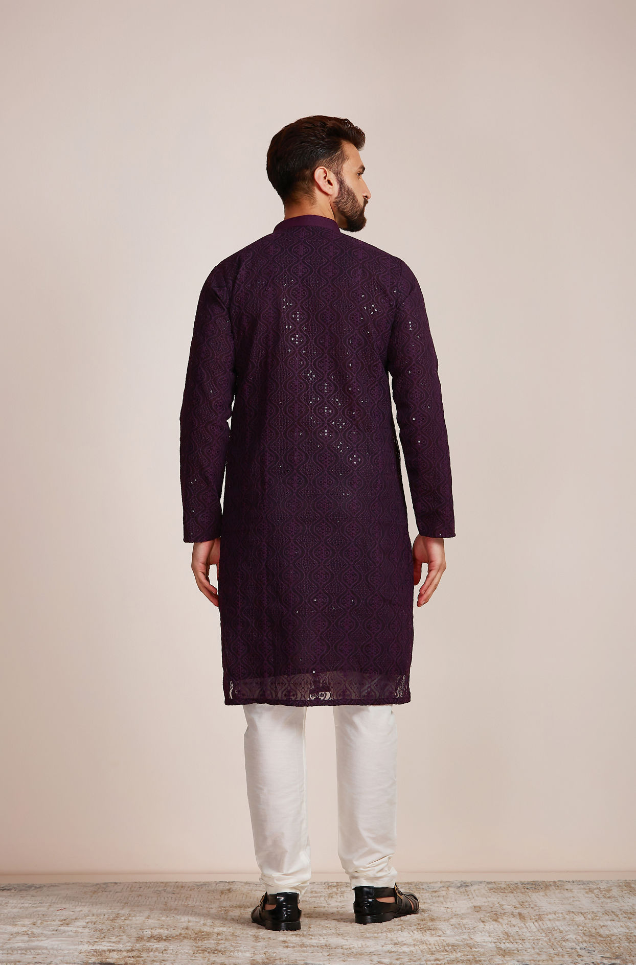 alt message - Manyavar Men Purple Georgette Kurta Set image number 4