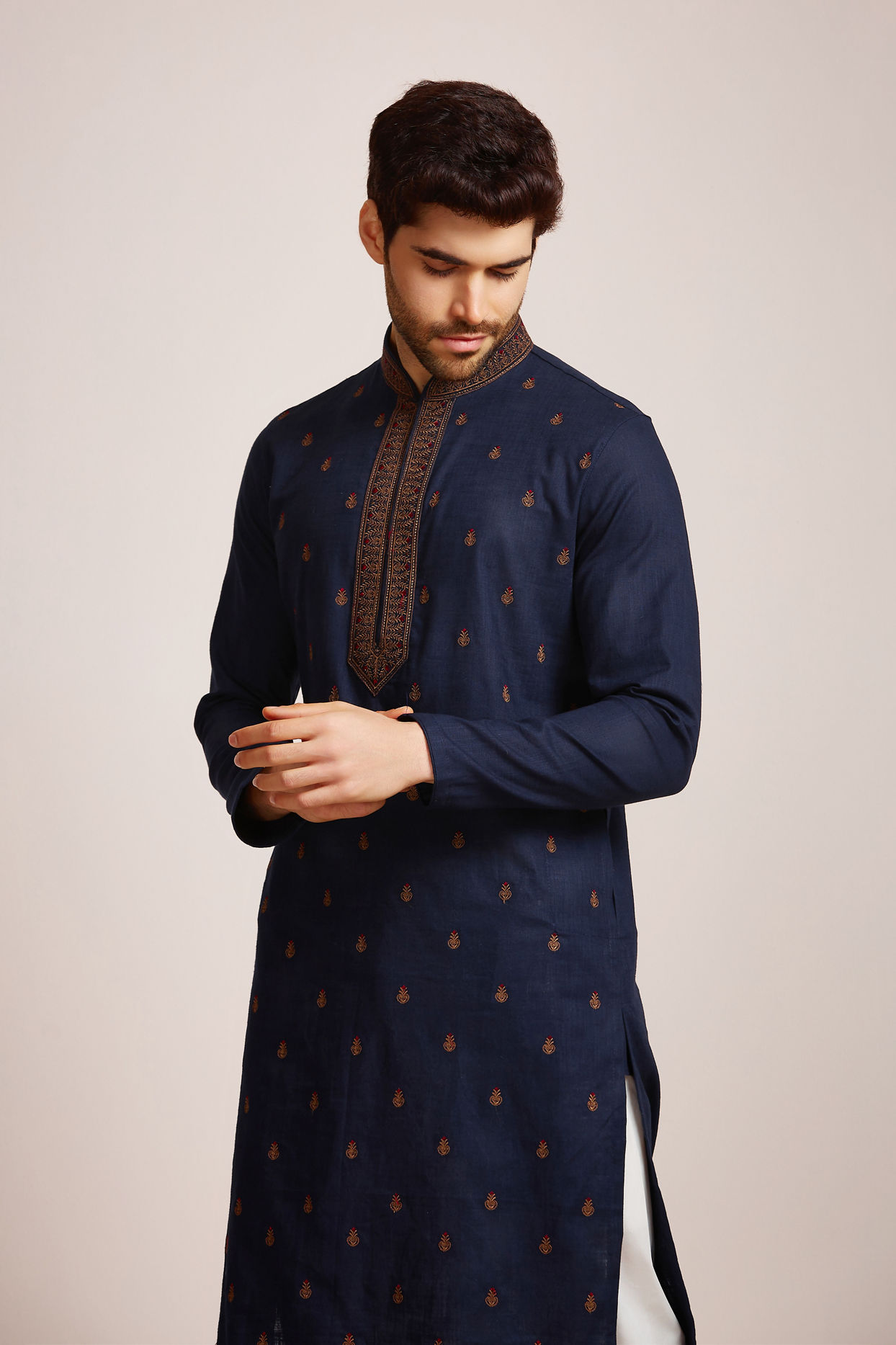 alt message - Manyavar Men Midnight Black Kurta Set image number 0