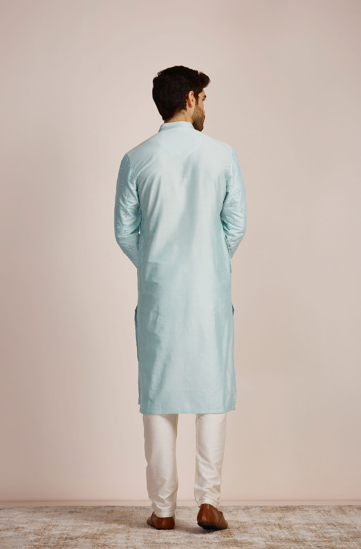 Manyavar Men Metallic Blue Patterned Kurta Set
