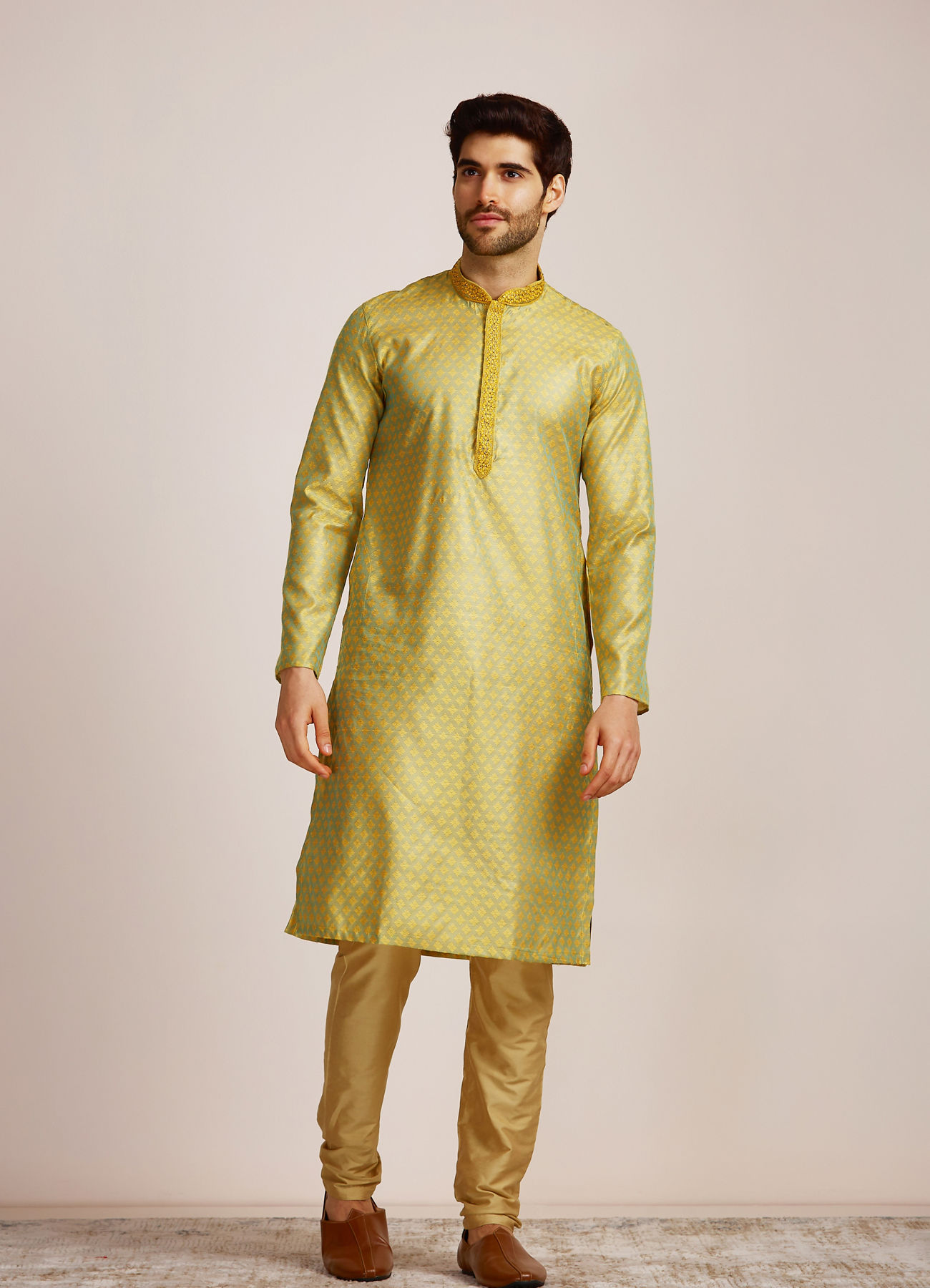 Manyavar Men Green Jacquard Patterned Kurta Set