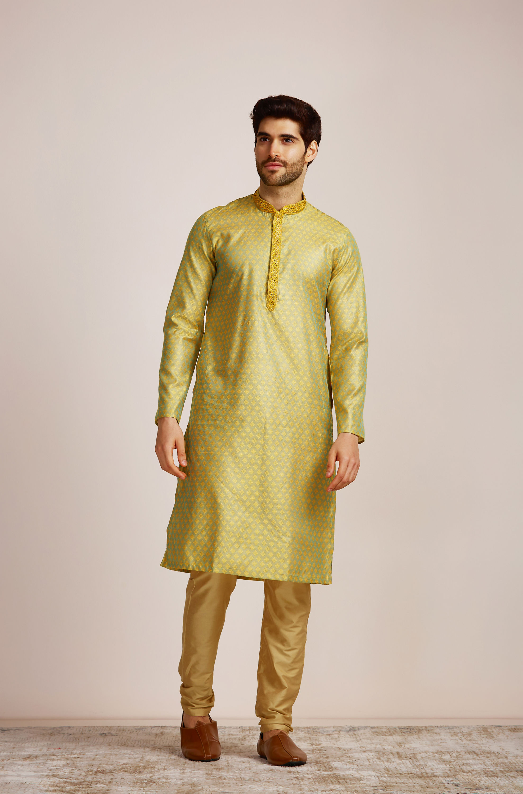 Manyavar Men Green Jacquard Patterned Kurta Set