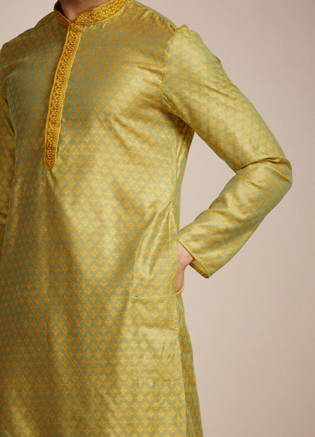 Manyavar Men Green Jacquard Patterned Kurta Set