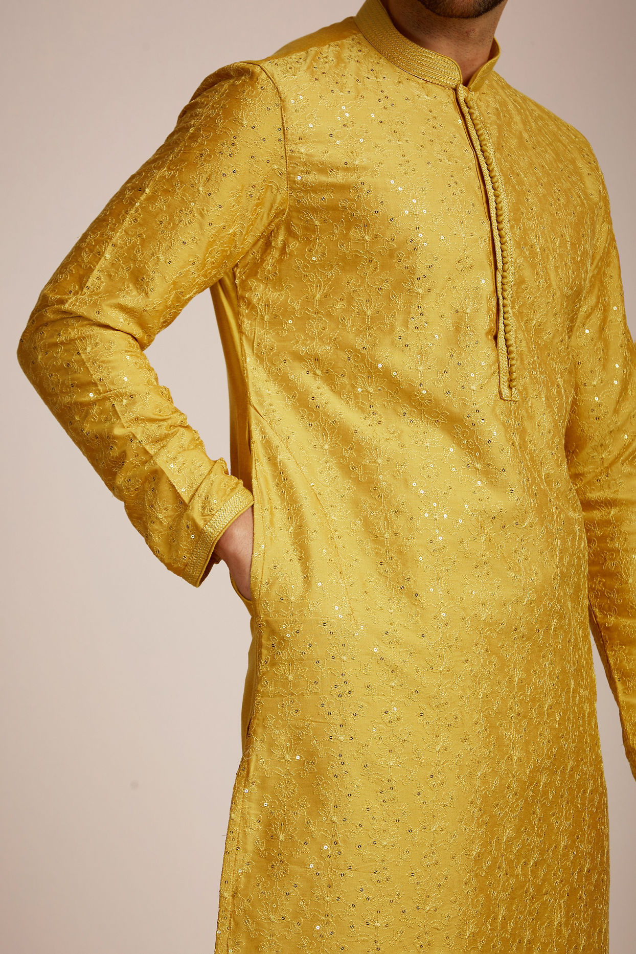 alt message - Manyavar Men Mustard Yellow Sequined Kurta Set image number 2