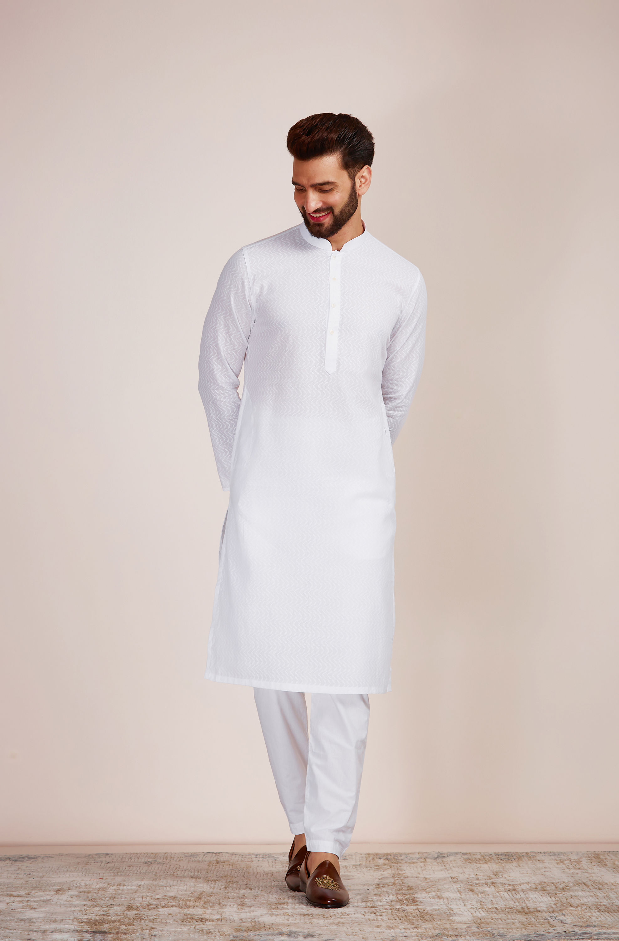 Manyavar Men Pristine White Wave Patterned Kurta Set