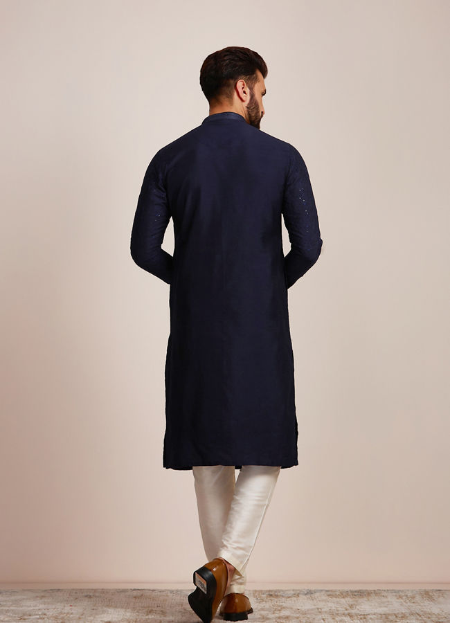 alt message - Manyavar Men Navy Blue Sequined Kurta Set image number 4